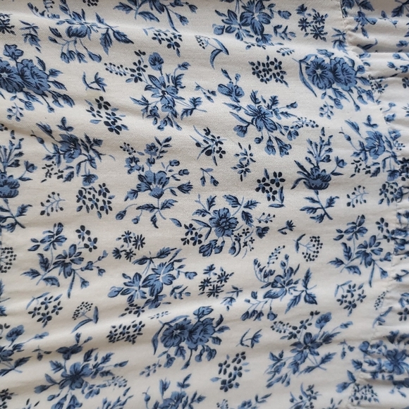 Beautiful sun dress - Picture 2 of 6